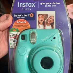 BN INSTAX FUJIFILM MINI 7 INSTANT SEAFOAM GREEN POLAROID CAMERA W/ FILM PACK